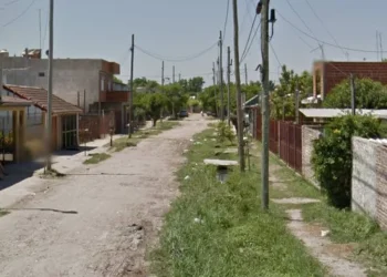 Apuñalaron en la cara a otra jubilada en Florencio Varela: el nieto de la víctima es el sospechoso