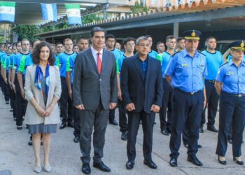 EL GOBIERNO PRESENTÓ LA POLICÍA COMUNITARIA PARA REFORZAR LA SEGURIDAD EN OPERATIVOS DURANTE LAS FIESTAS DE FIN DE AÑO