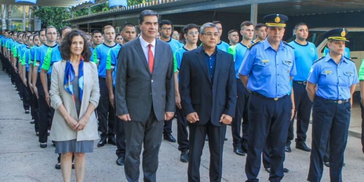 EL GOBIERNO PRESENTÓ LA POLICÍA COMUNITARIA PARA REFORZAR LA SEGURIDAD EN OPERATIVOS DURANTE LAS FIESTAS DE FIN DE AÑO