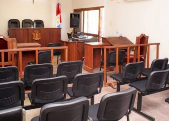 Córdoba: condenaron a tres policías por golpear e insultar a una testigo por su orientación sexual