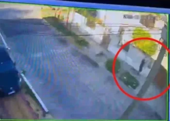 Un jubilado de 76 años se defendió de un robo y mató a un ladrón que había entrado a su casa de Lanús