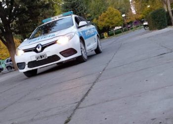 Personal policial intervino en una discusión entre padre e hijo