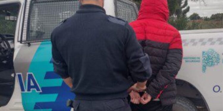 Motociclistas aprehendidos luego de una persecución policial en el Barrio 9 de Julio