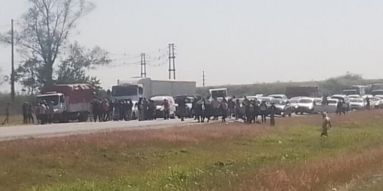 Una manifestación ocasionó demoras y largas colas sobre la 38 y la 157