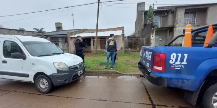 Tras requisas domiciliarias, personal policial detuvo a un vecino. Lo acusan de robo