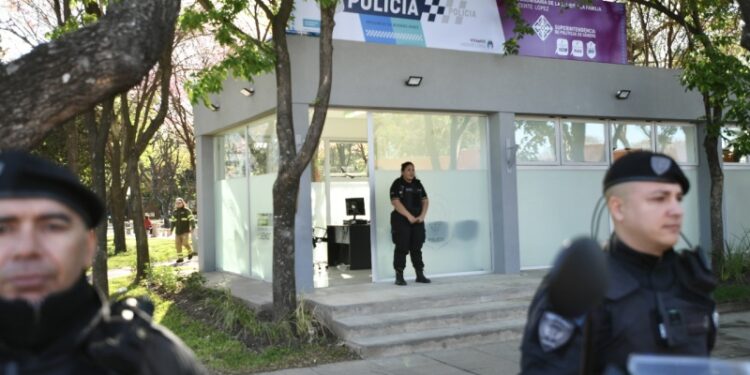 Suman un nuevo destacamento policial en Munro para atender problemáticas de género