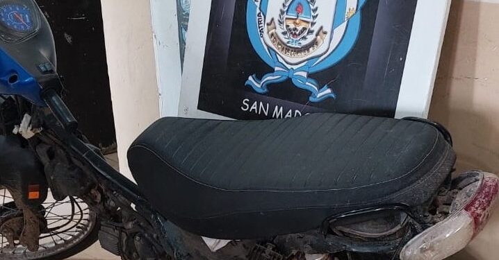 Tras una persecución policial recuperan una moto sustraída