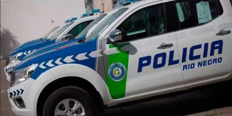 No se salva nadie: vandalizaron un patrullero afuera de una unidad policial