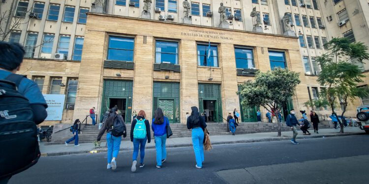 PRÉSTAMOS DE HASTA $5 MILLONES PARA ESTUDIANTES Y JÓVENES GRADUADOS