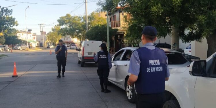 Continúan los operativos de control que lleva adelante la Policía de Río Negro en Viedma