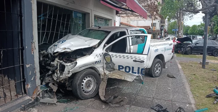 San Justo: impresionante choque entre un auto y un patrullero