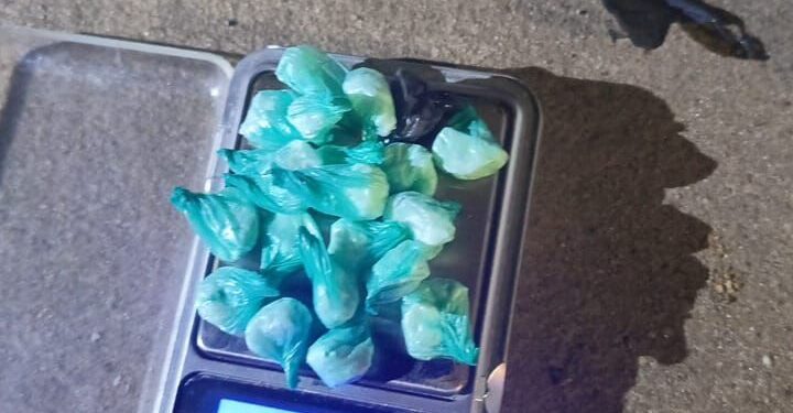 En intenso operativo policial interceptan a un dealer con cocaína