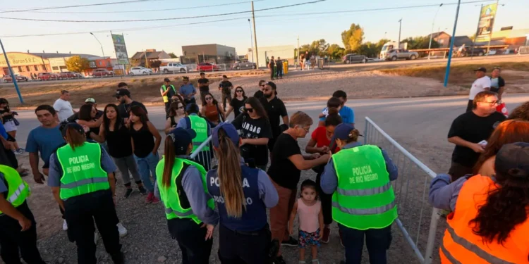 Demorados, niños perdidos y lesionados en el día 3 de la Fiesta de la Manzana 2025 en Roca: el operativo policial