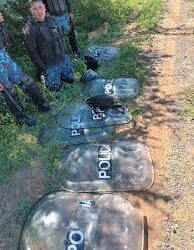 participaba de una protesta, arrolló a más de 10 policías con una ambulancia y se dio a la fuga