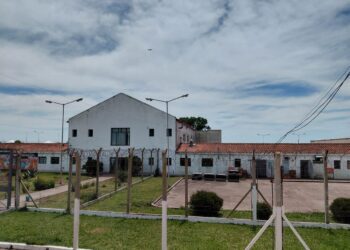 Detienen a 15 agentes penitenciarios acusados de torturas y abusos a reclusas en la cárcel de Magdalena