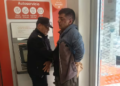 Clientes redujeron a un delincuente armado tras un intento de asalto en un banco de Lomas del Mirado