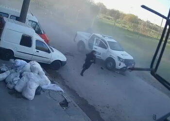 Detuvieron a cuatro menores tras una persecución y choque en San Justo por el robo de un automóvil a una mujer