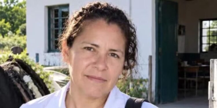 Hallan prendas ensangrentadas y una cuchilla en la causa por la desaparición de la docente Nancy Godoy en Corrientes